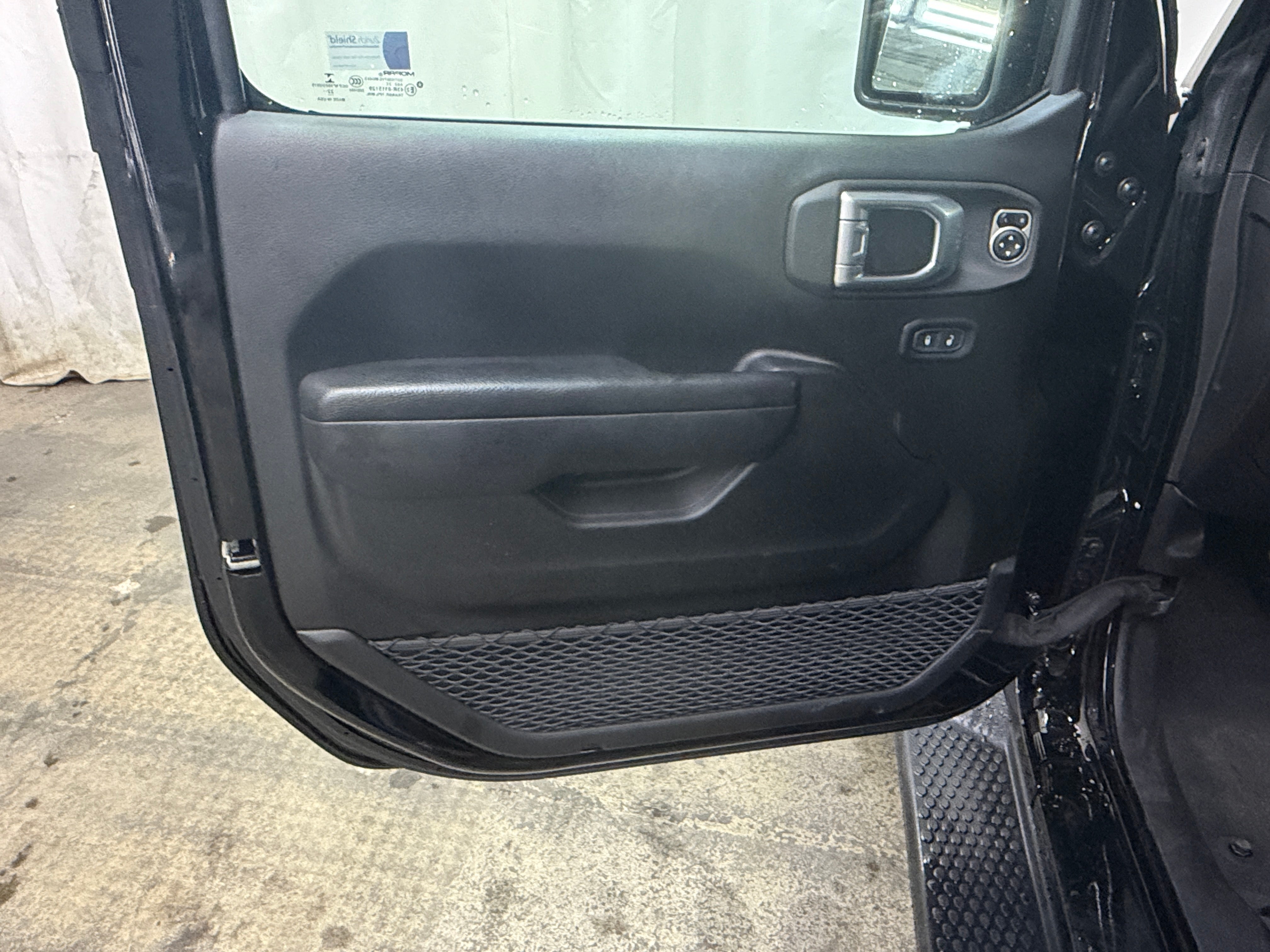 jeep wrangler 4xe 2023 1C4JJXR64PW596996 image jeep wrangler 4xe 2023 1C4JJXR64PW596996 image